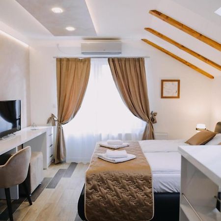 Prima Lux Apartments & Studio Ni Eksteriør billede
