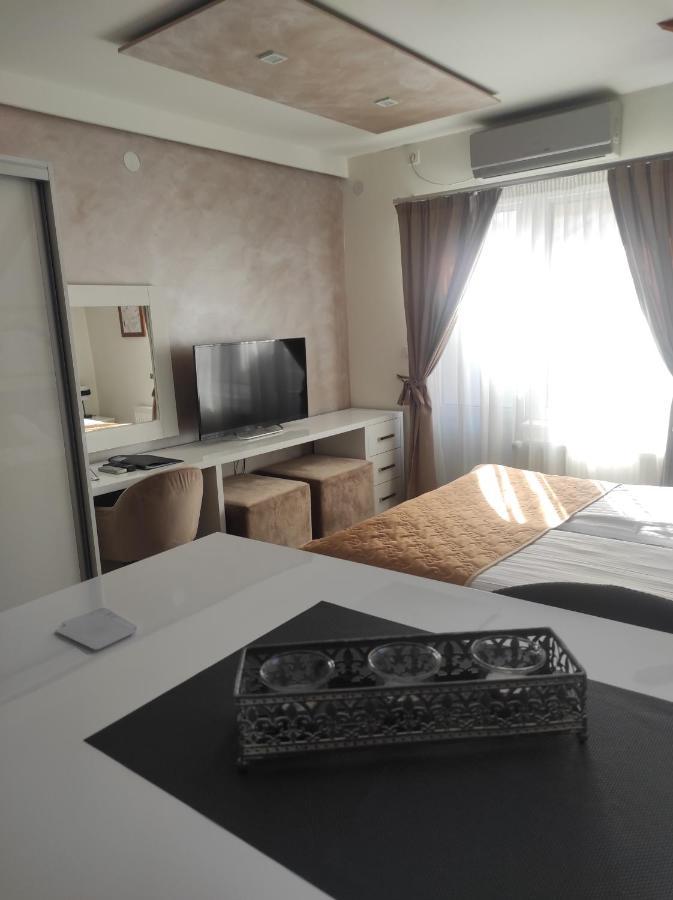 Prima Lux Apartments & Studio Ni Eksteriør billede