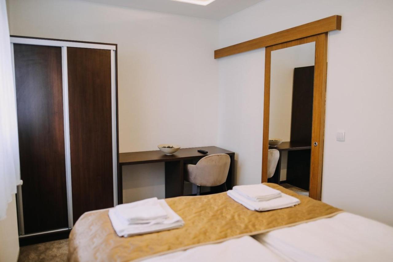 Prima Lux Apartments & Studio Ni Eksteriør billede