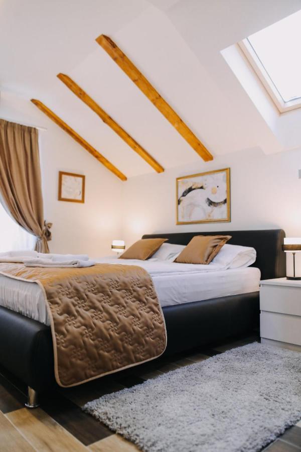 Prima Lux Apartments & Studio Ni Eksteriør billede