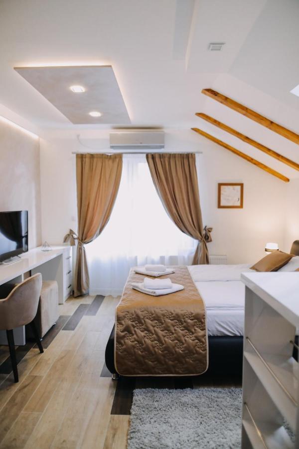 Prima Lux Apartments & Studio Ni Eksteriør billede